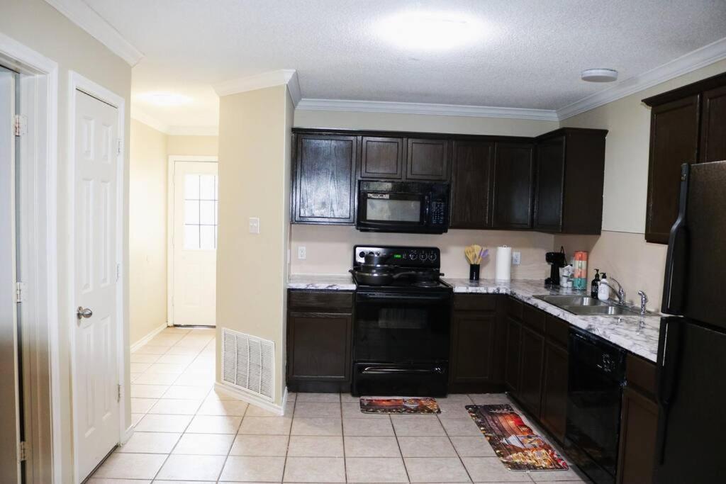 Lubbock Haven 3Beds, 3 Baths Apartment Exterior photo